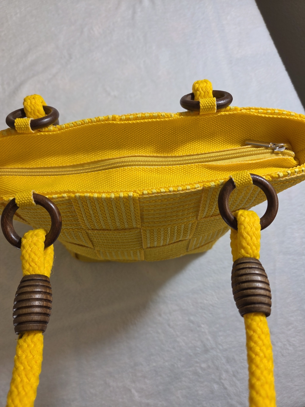 M&G Bertini Yellow Woven Basket Tote Bag Wooden Ring Handles Summer Beach Purse - Picture 13 of 15